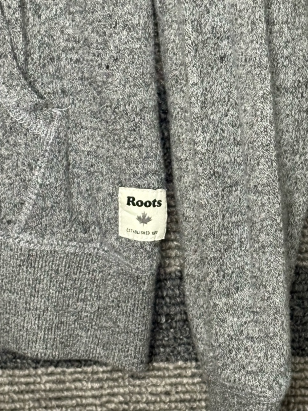 Roots Gray Pullover Beaver Logo Hoodie Sweatshirt Women’s Small EUC - Picture 2 of 7